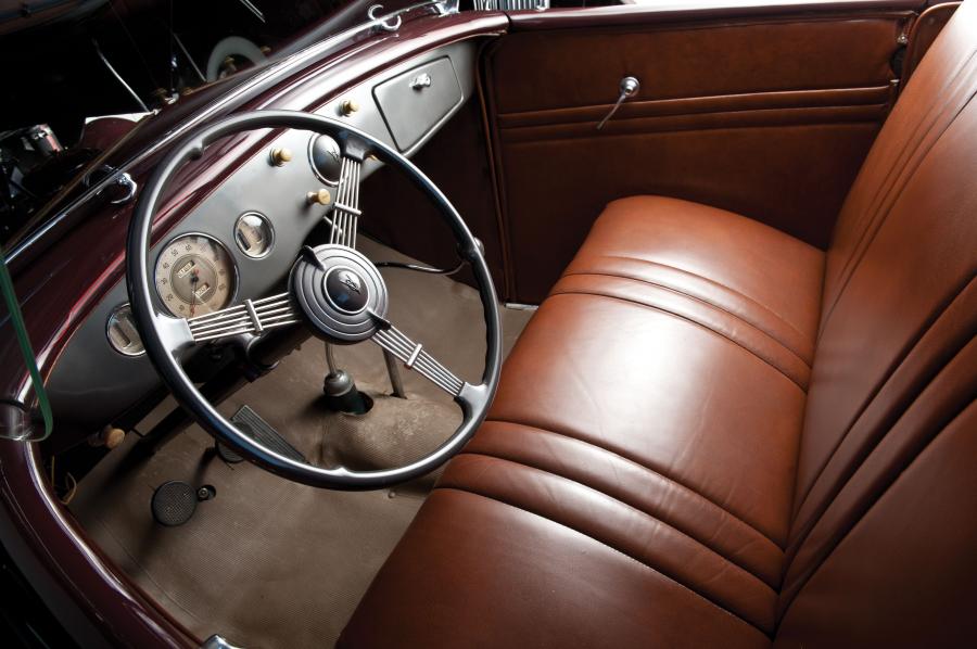  Ford DeLuxe Roadster 1935 года  (фото 39 из 41)